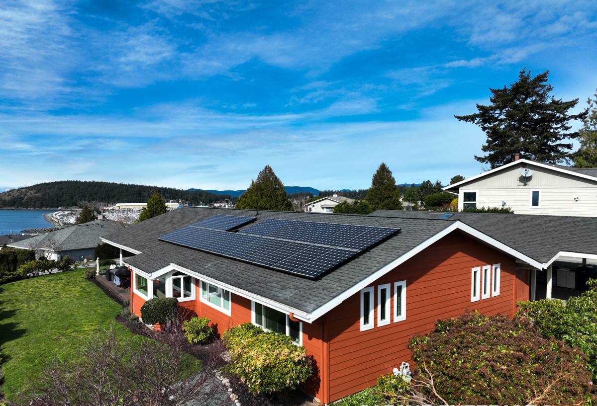 Bellingham Exterior Contractor roof and siding in Bellingham, WA